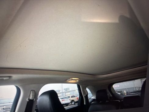 Used 2023 Ford Edge SEL w/ Convenience Package image 9