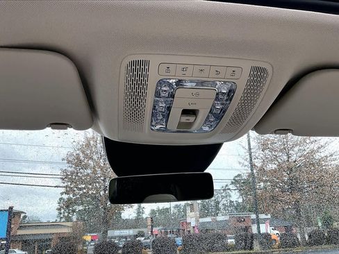 Used 2025 Mercedes-Benz GLE 450e GLE 450e image 35