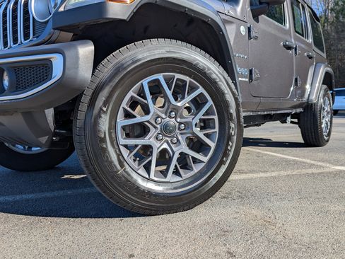 Used 2024 Jeep Wrangler Sahara w/ Safety Group image 31