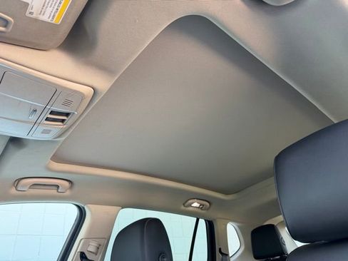 Used 2017 Buick Envision Premium w/ Driver Confidence Package image 21