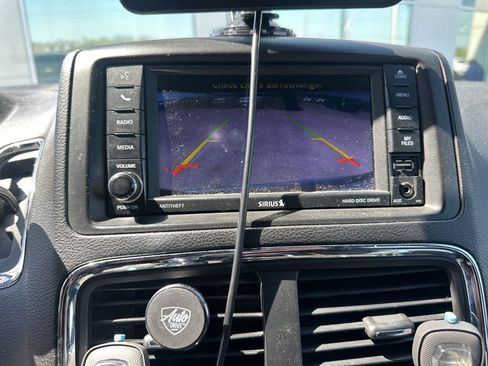 Used 2018 Dodge Grand Caravan GT image 8