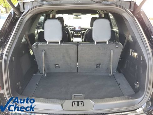 Used 2022 Ford Explorer ST-Line w/ Class IV Trailer Tow Package RWD image 9