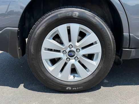 Used 2018 Subaru Outback 2.5i Premium AWD/4WD image 30