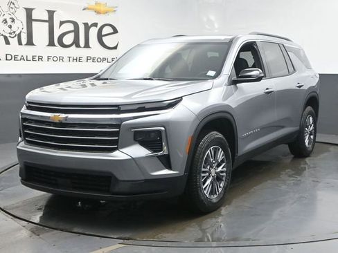 New 2026 Chevrolet Traverse LT w/ LPO, Floor Liner Package FWD image 13