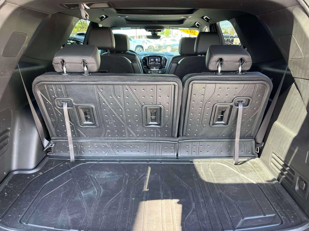 Used 2023 Chevrolet Traverse RS w/ LPO, Floor Liner Package AWD/4WD image 18