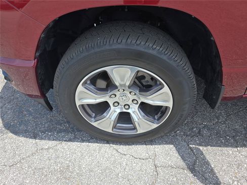 Used 2023 RAM 1500 Laramie AWD/4WD image 10