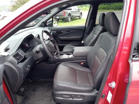 Used 2024 Honda Passport Black Edition image 13
