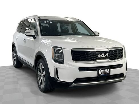 Used 2022 Kia Telluride EX w/ EX Premium Package FWD image 1
