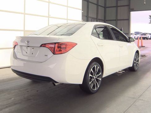Used 2019 Toyota Corolla SE FWD image 5