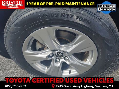 Used 2024 Toyota RAV4 XLE AWD/4WD image 15