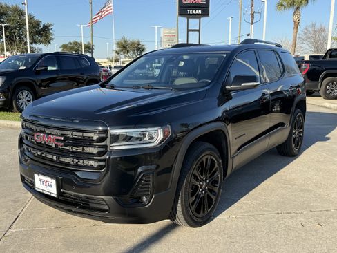 Used 2022 GMC Acadia SLT w/ Elevation Edition image 9