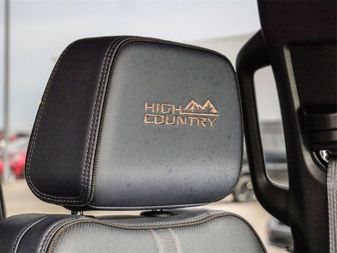 Used 2025 Chevrolet Silverado 2500 High Country w/ Technology Package image 20