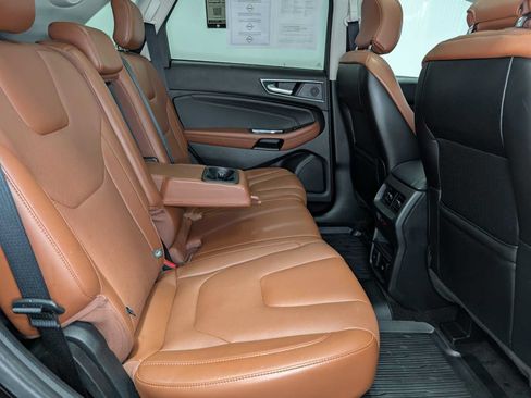 Used 2019 Ford Edge Titanium w/ Equipment Group 301A AWD/4WD image 42
