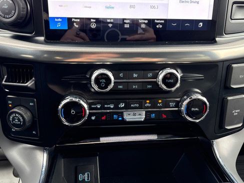 Used 2024 Ford F150 Lariat w/ FX4 Off-Road Package image 23