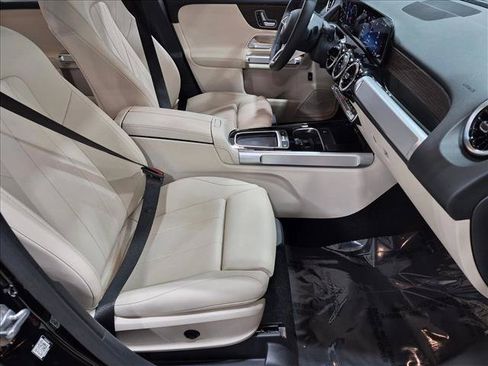 Used 2026 Mercedes-Benz GLB 250 image 21