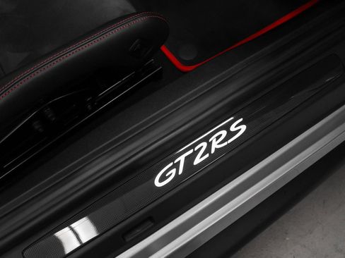 Certified 2018 Porsche 911 GT2 RS w/ Weissach Package image 39