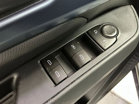 New 2026 Chevrolet Equinox EV LT image 23