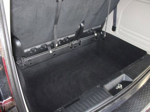 Used 2017 Dodge Grand Caravan SXT FWD image 14