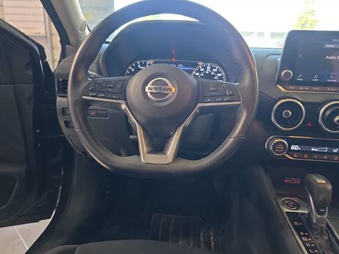 Used 2021 Nissan Sentra SV FWD image 16