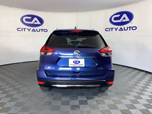 Used 2020 Nissan Rogue S w/ Special Edition Package AWD/4WD image 4