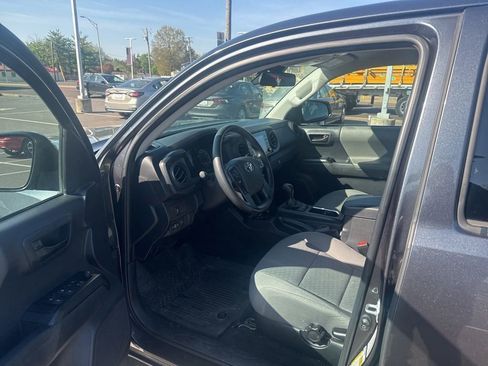 Used 2023 Toyota Tacoma SR AWD/4WD image 9