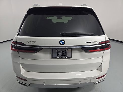 Certified 2023 BMW X7 xDrive40i w/ Executive Package image 5