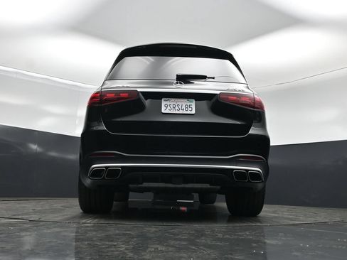 Used 2025 Mercedes-Benz GLS 63 AMG 4MATIC image 45
