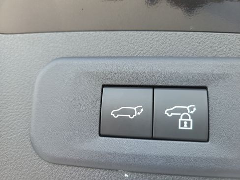 Used 2025 Lexus NX 250 FWD w/ Accessory Package (K3) image 11