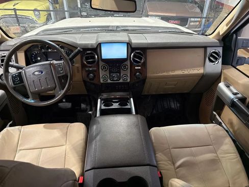 Used 2013 Ford F250 Lariat w/ Chrome Pkg AWD/4WD image 30