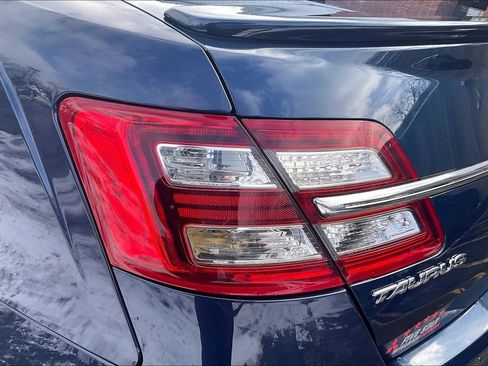 Used 2017 Ford Taurus Limited image 28