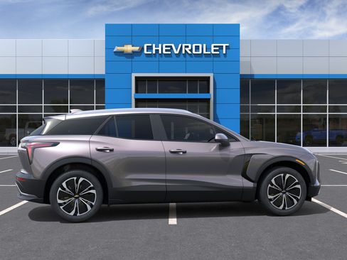 Used 2024 Chevrolet Blazer EV LT AWD/4WD image 5