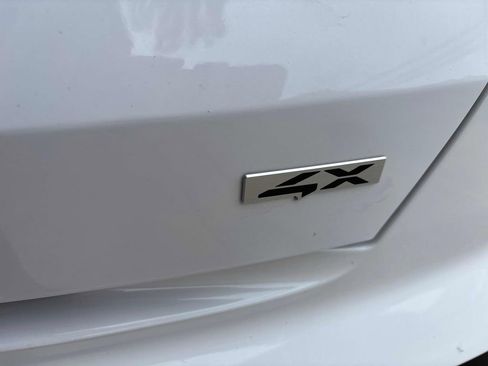 Used 2023 Kia Sorento SX image 42