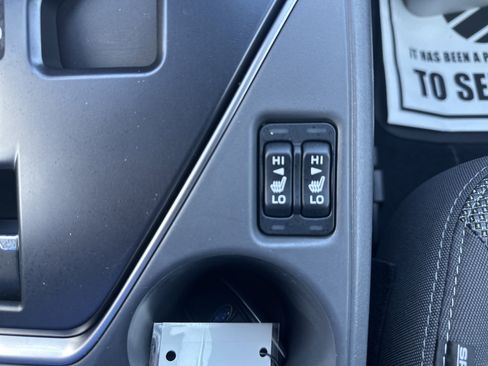 Used 2024 Subaru Crosstrek 2.0i Premium image 27