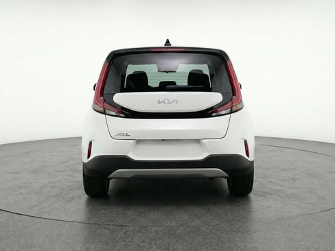 Used 2025 Kia Soul LX w/ LX Technology Package image 7