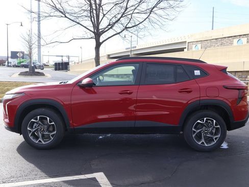 New 2026 Chevrolet Trax LT w/ Driver Confidence Package image 4