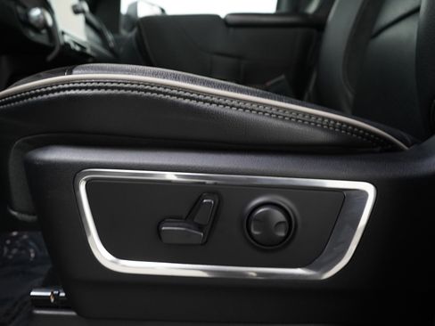 Used 2025 RAM 1500 Laramie image 21