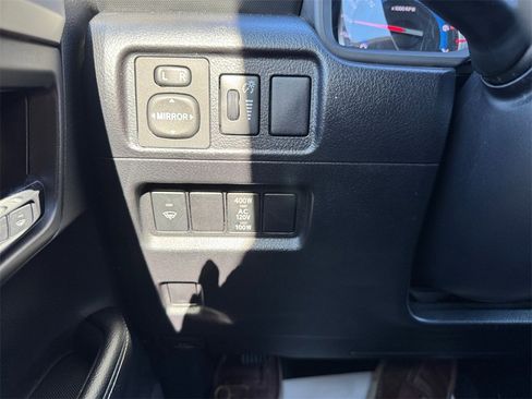 Used 2018 Toyota 4Runner SR5 Premium image 28