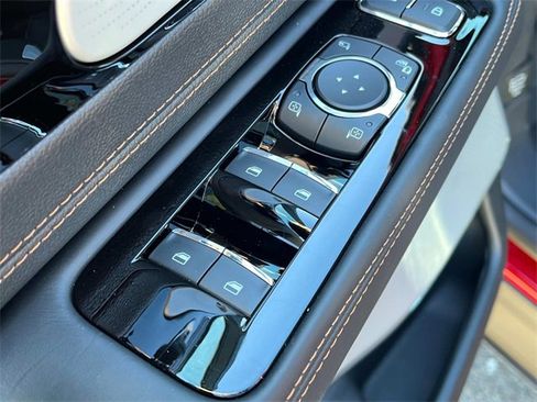 New 2025 Lincoln Aviator Black Label w/ Jet Appearance Package image 22