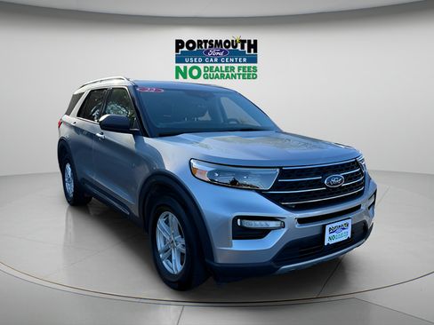 Used 2022 Ford Explorer XLT w/ Equipment Group 202A AWD/4WD image 1