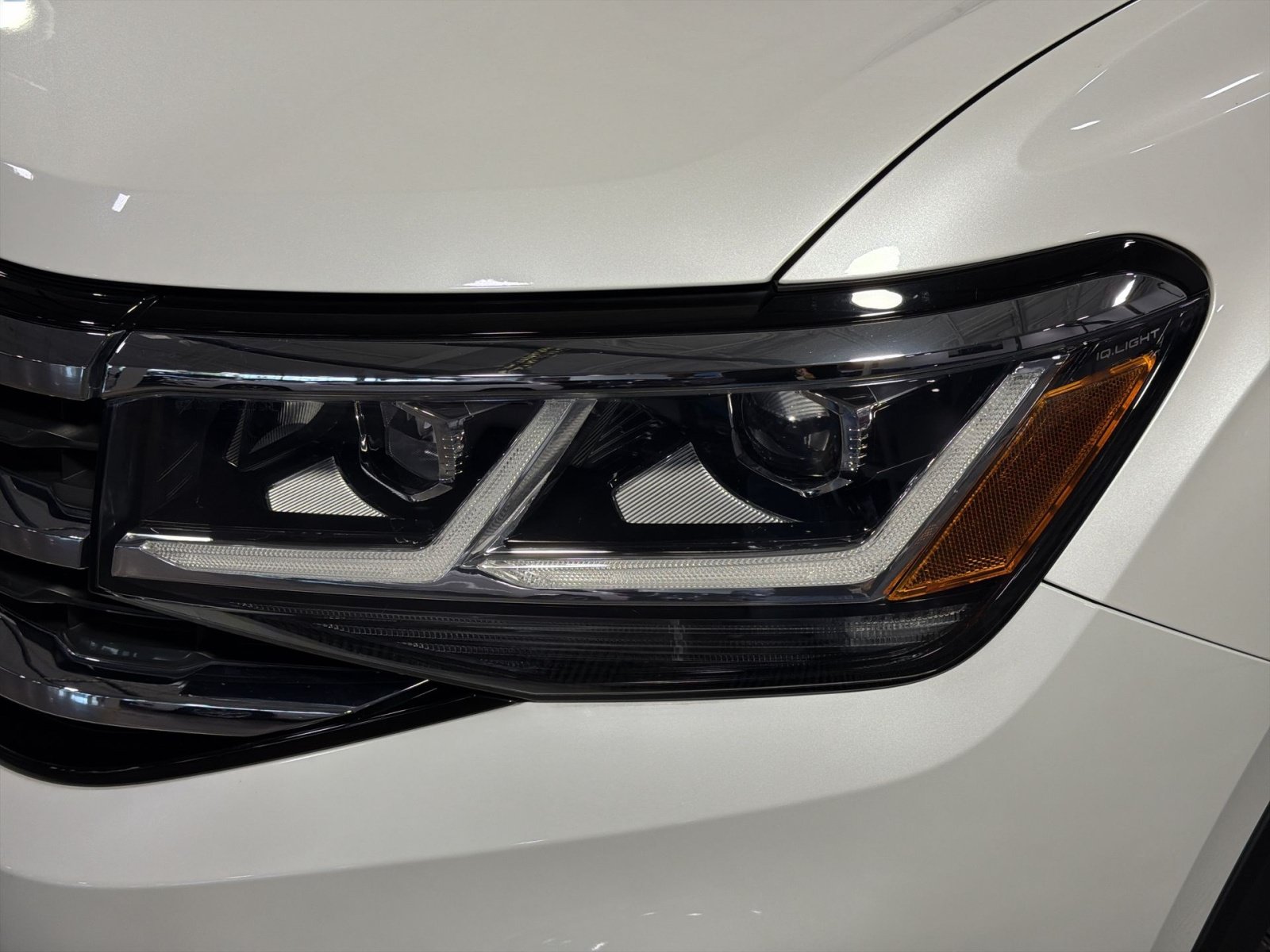 Used 2023 Volkswagen Atlas SEL AWD/4WD image 13