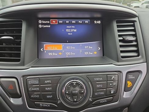 Used 2020 Nissan Pathfinder SL image 33