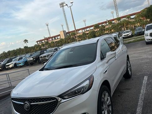 Used 2021 Buick Enclave Avenir w/ Avenir Technology Package AWD/4WD image 3