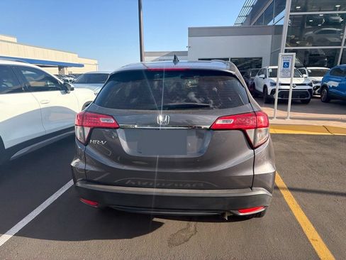 Used 2019 Honda HR-V LX image 5