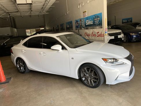 Used 2016 Lexus IS 200t w/ F Sport Package RWD image 8