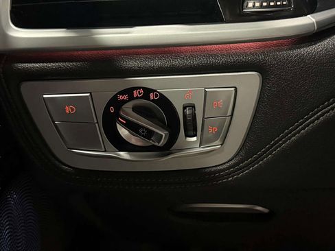 Used 2019 BMW 750i xDrive w/ Executive Package image 43