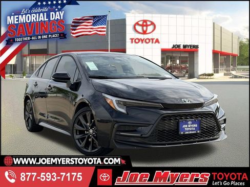 Used 2026 Toyota Corolla SE FWD image 1