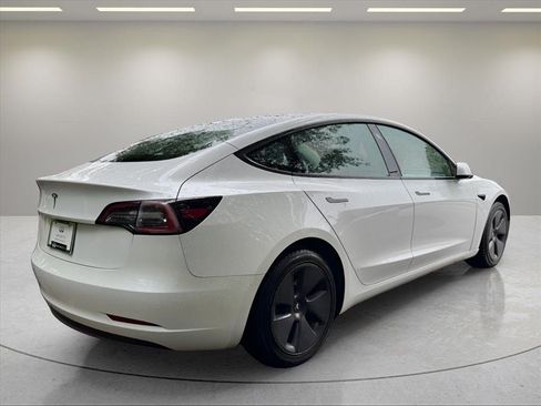 Used 2023 Tesla Model 3 Standard Range RWD image 25