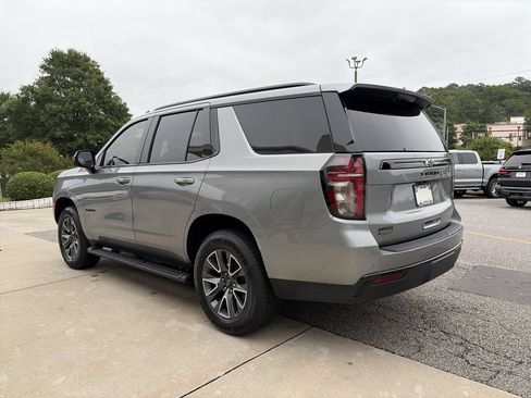 Used 2024 Chevrolet Tahoe Z71 w/ Luxury Package AWD/4WD image 6