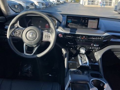 Used 2024 Acura MDX SH-AWD w/ Technology Package image 10