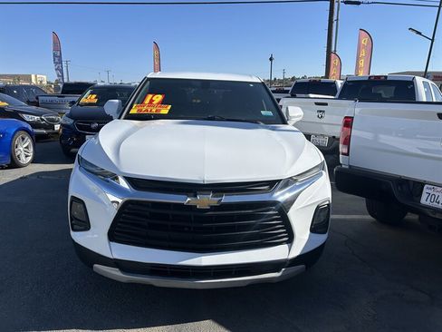 Used 2019 Chevrolet Blazer LT image 3